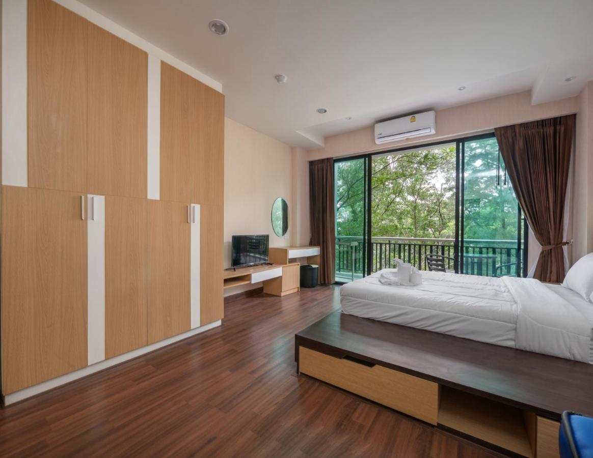 Naithon Beachfront Condotel 외부 사진
