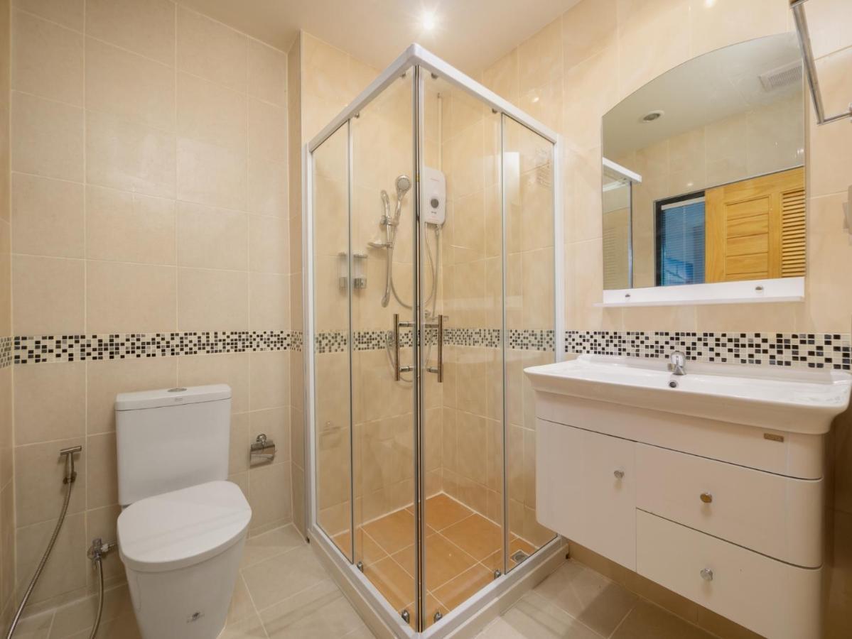 Naithon Beachfront Condotel 외부 사진